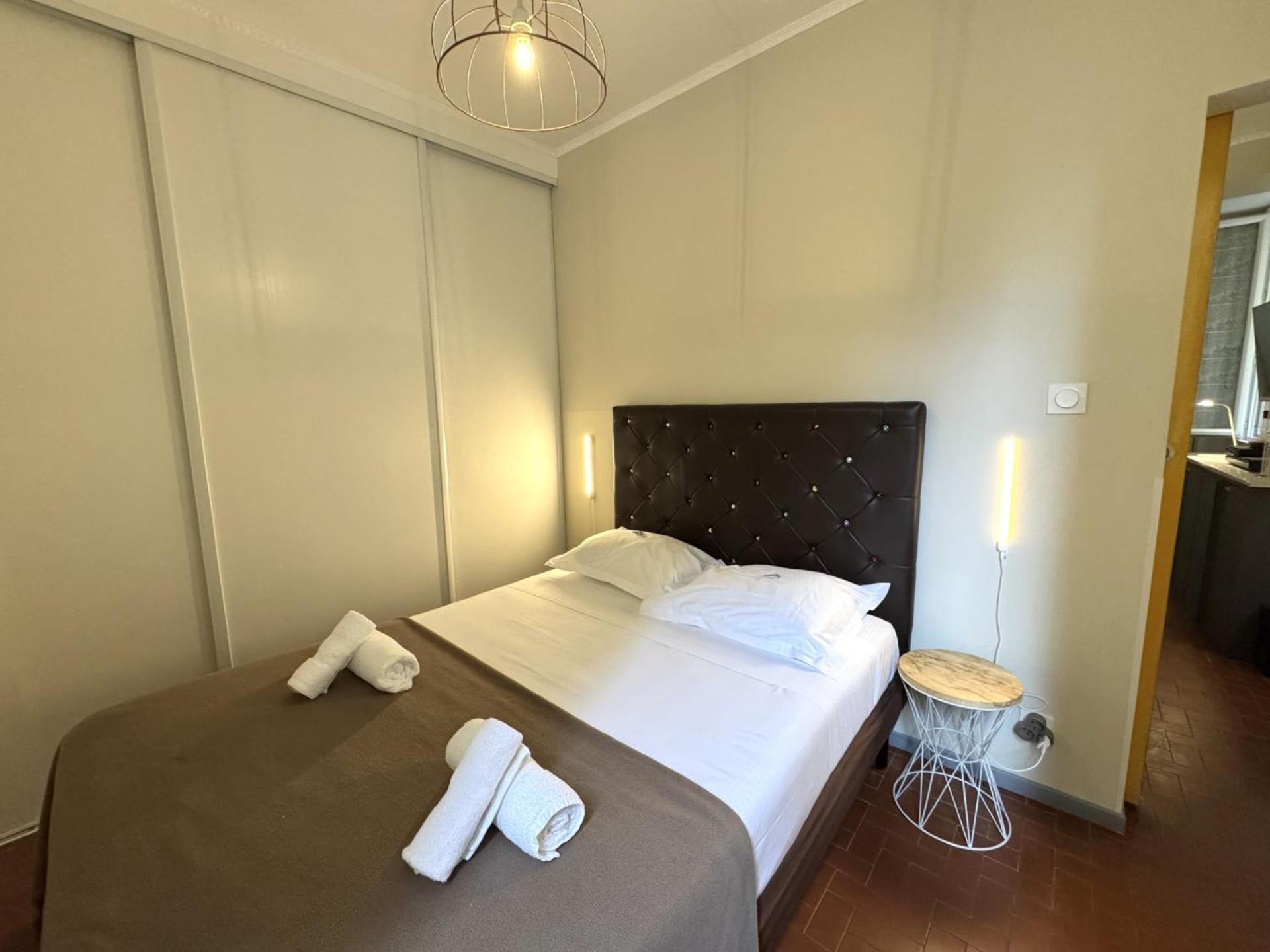Aparthotel Riviera - Vincent 1 - Vieille Ville - Appartement Superieur 2 Pieces Ac Nice Eksteriør billede
